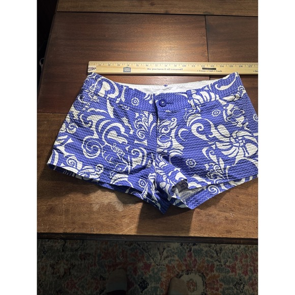 Lilly Pulitzer Pants - Lilly Pulitzer "The Walsh Short" Sz 6
